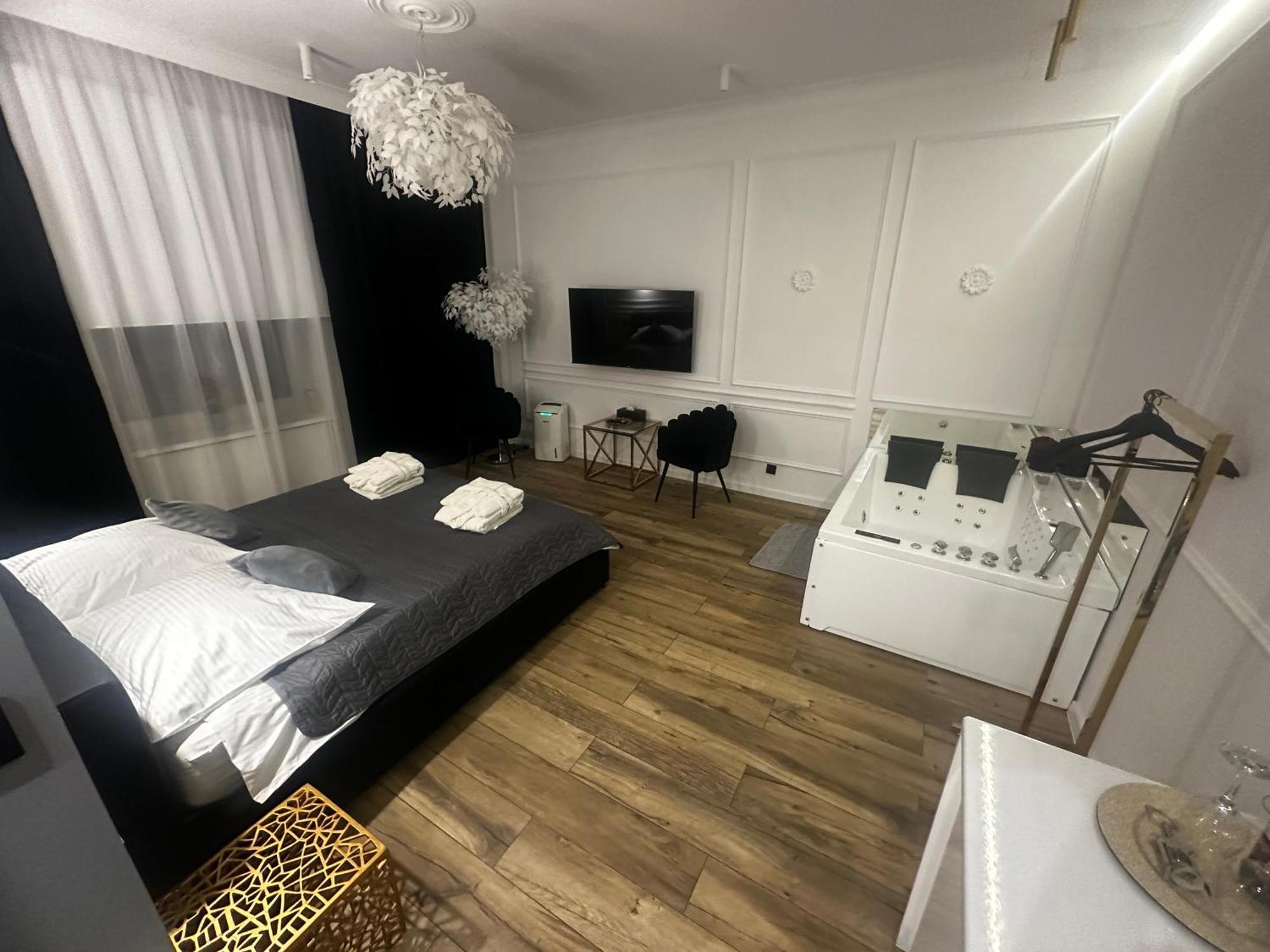 Apartament Shine Prywatne Jacuzzi Starowislna Krakow Exterior photo